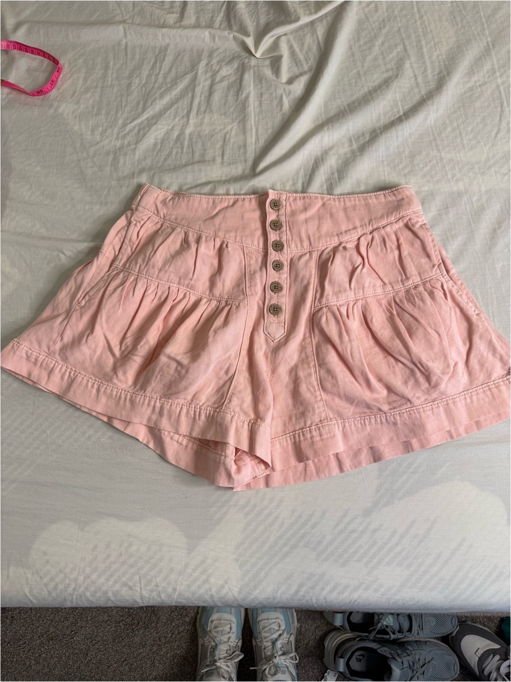 Women's Pink Button-Front Tiered Shorts